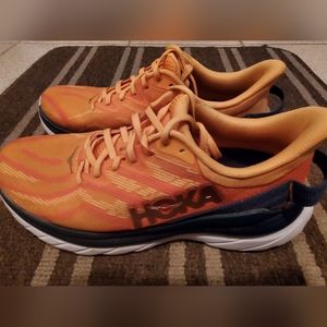 Hoka Women's Mach Supersonic
